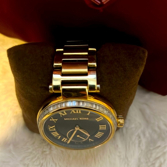 NWT Michael kors gold MK5989 watch MICHAEL KORS Skylar Black Dial Gold-tone Ladies Watch Item  main image 4